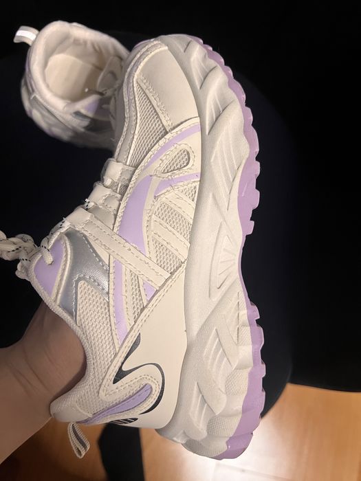 Кросівки для дівчинка р 37,5