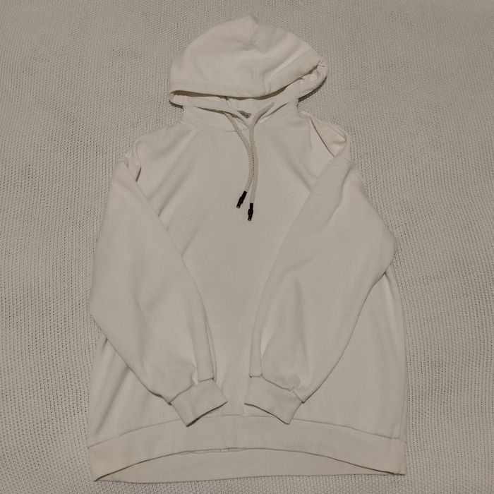 біла кофта з принтом ззаду