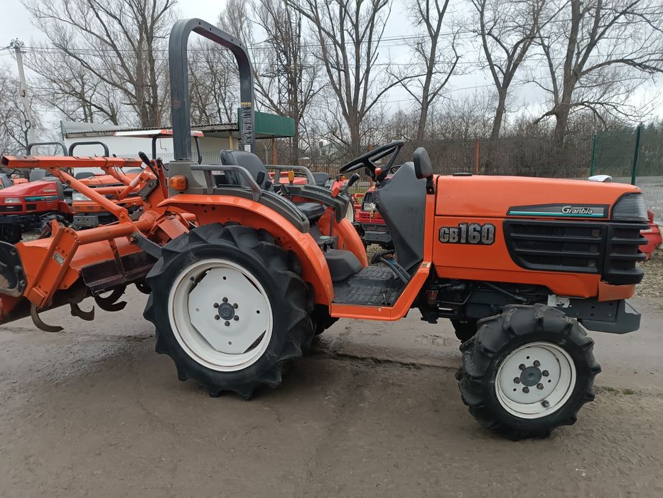 Японський мінітрактор.Трактор Кубота.