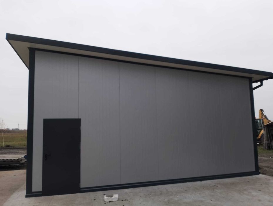 Garaż ocieplony - z płyt warstwowych