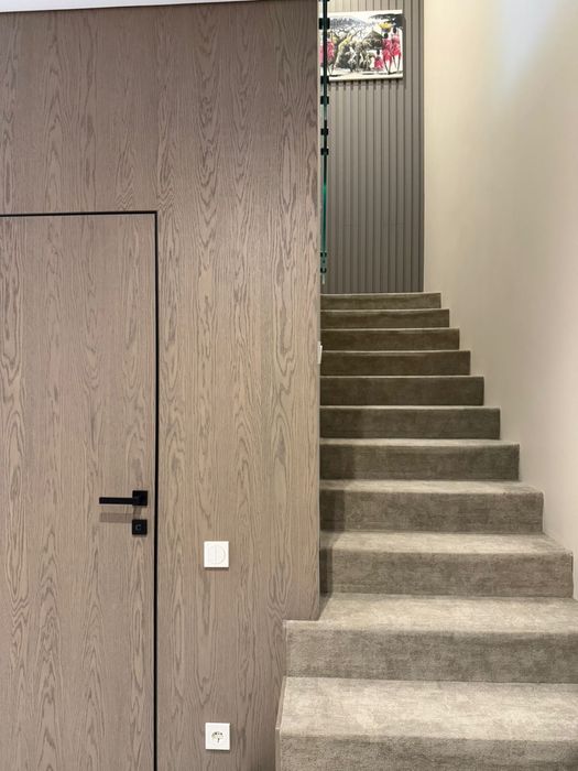 Продаж котеджу з меблями та технікою