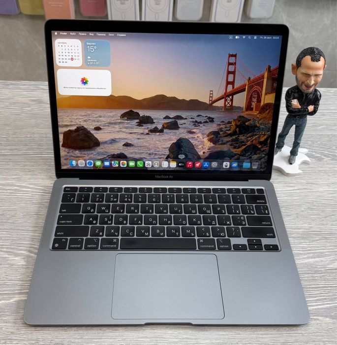 MacBook Air 13  M1 / RAM 8 / SSD 256 GB / Space Grey / 2020