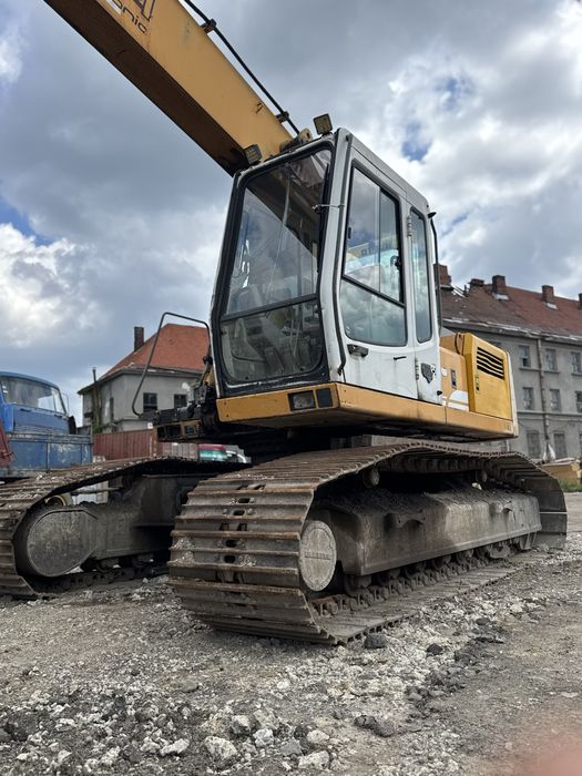 Екскаватор Liebherr 904 | Болотяні гусиниці | Стріль-12м |