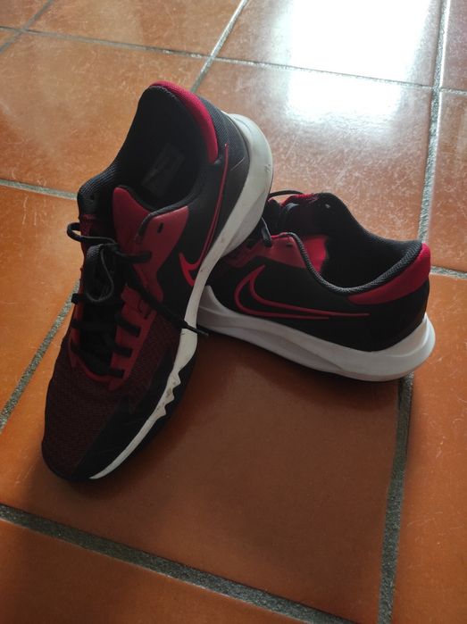 Sapatilhas Nike 43