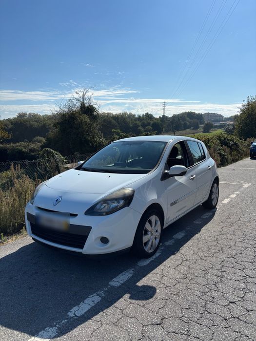 Renault Clio 3 1.5 dCi 86cv – Económico e pronto a circular