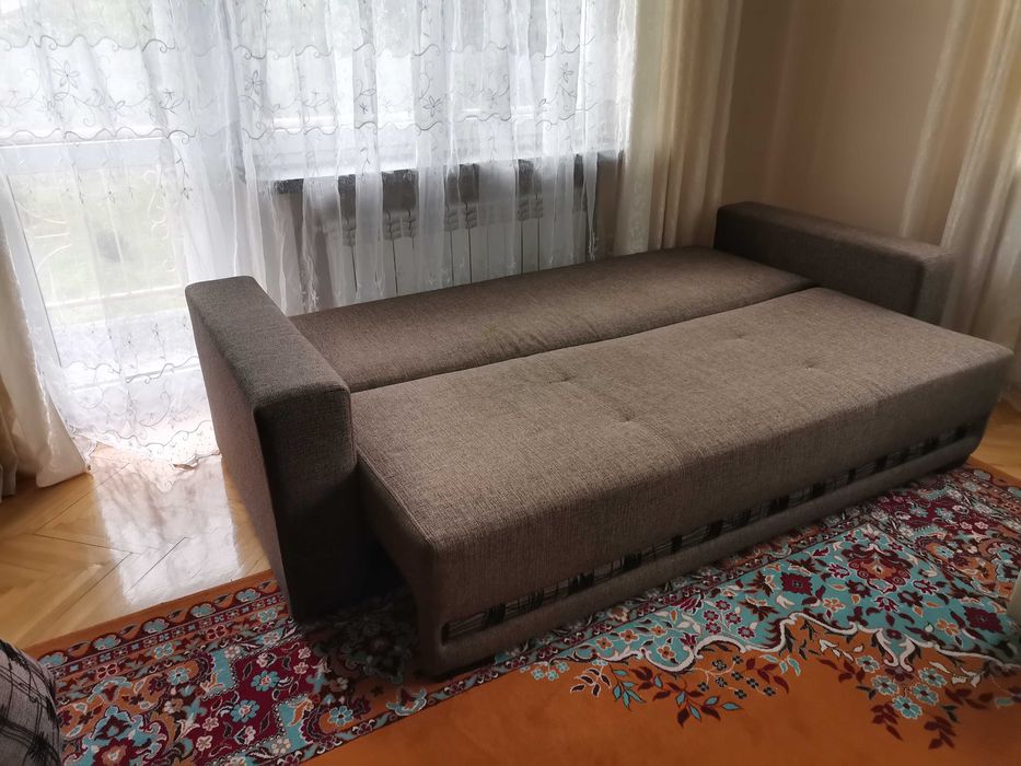 Kanapa z funkcją spania robioną na zamówienie