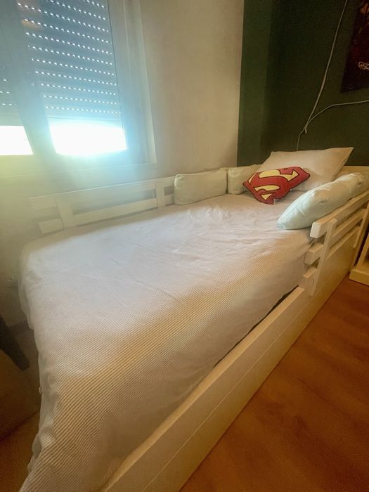 Cama + colchão + estrado elevatório como NOVOS