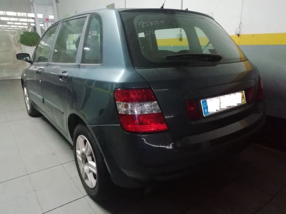 Fiat Stilo para peças