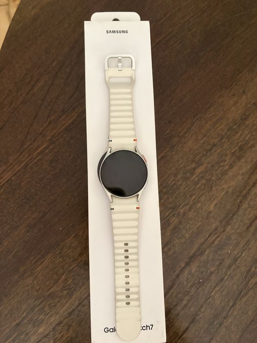 Galaxy  watch  7