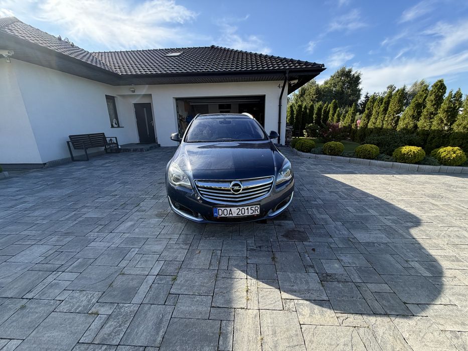 Opel insignia lift  2.0CDTI full servis niski przebieg