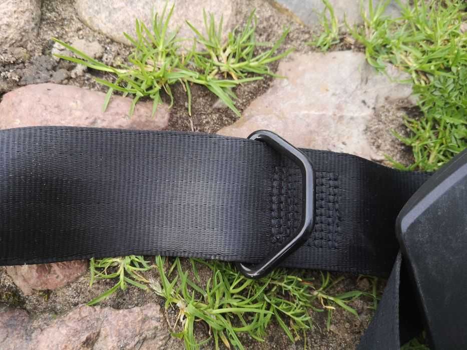 Ściana siatka kratka roleta grodziowa bagażnika Berlingo