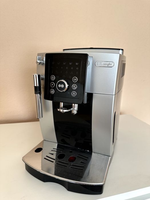 Ekspres ciśnieniowy Delonghi ECAM 24.210