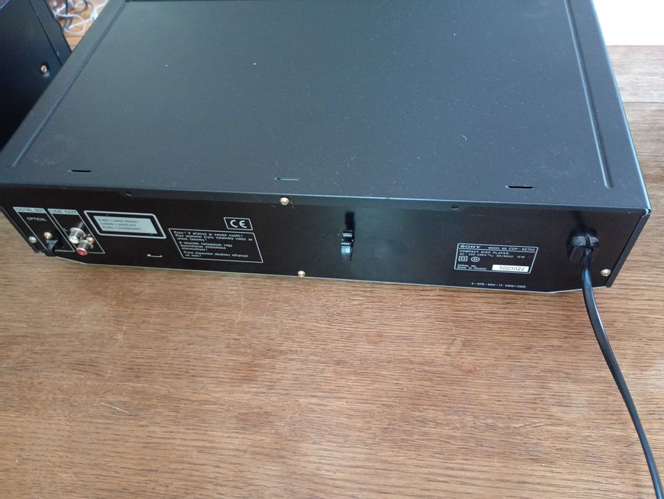 Sony cdp-xe700qs znakomity CD w stanie technicznym idealnym tanio okazja