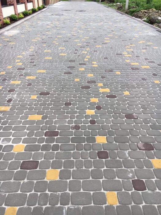 Бруківка тротуарна плитка костка  встановлення продаж доставка Коломия