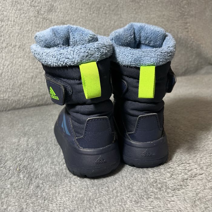 Зимние ботинки адидас 13,5 см стелька размер 21 adidas
