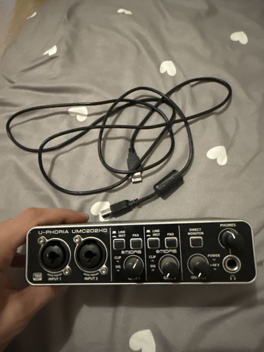 Behringer U-Phoria UMC 202HD