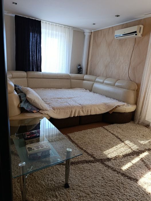 Продам 2-х кімнатну квартиру р-н Здоров'я
