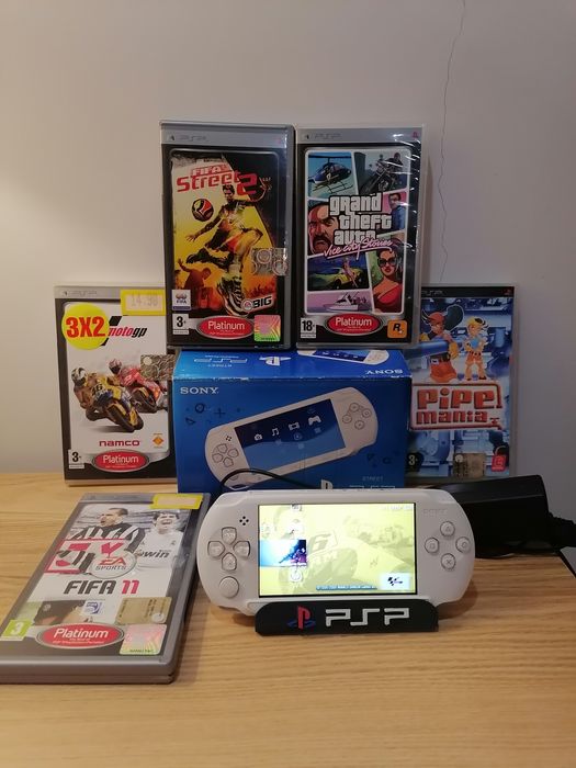 PSP Console with Games64740825542402120