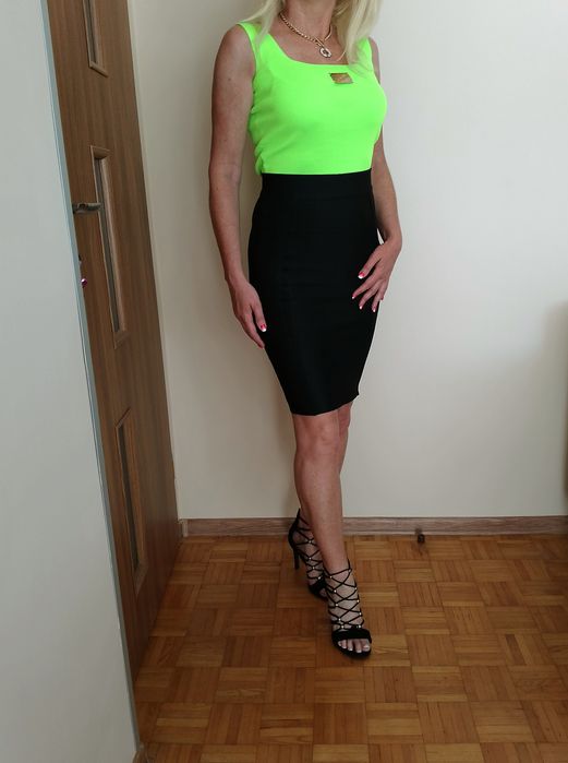 EKSKLUZYWNY zestaw bluzka neon zieleń PF+ spódnica midi czarna S M