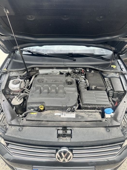 Volkswagen Passat B8 2017р