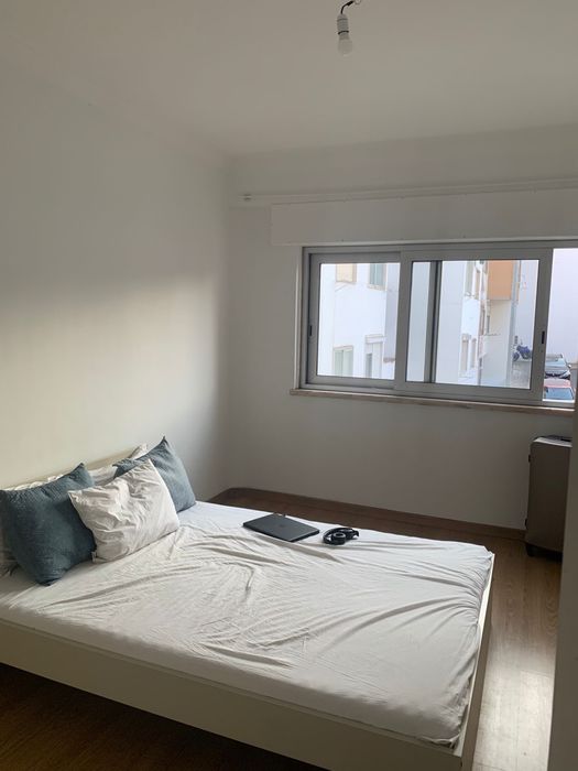 Aluguer de quarto em queluz de baixo
