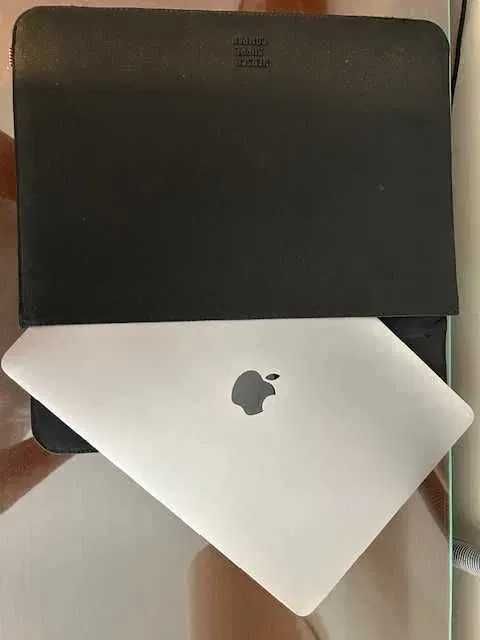 MacBook Air 13" (2018) - 8GB RAM + Acessórios
