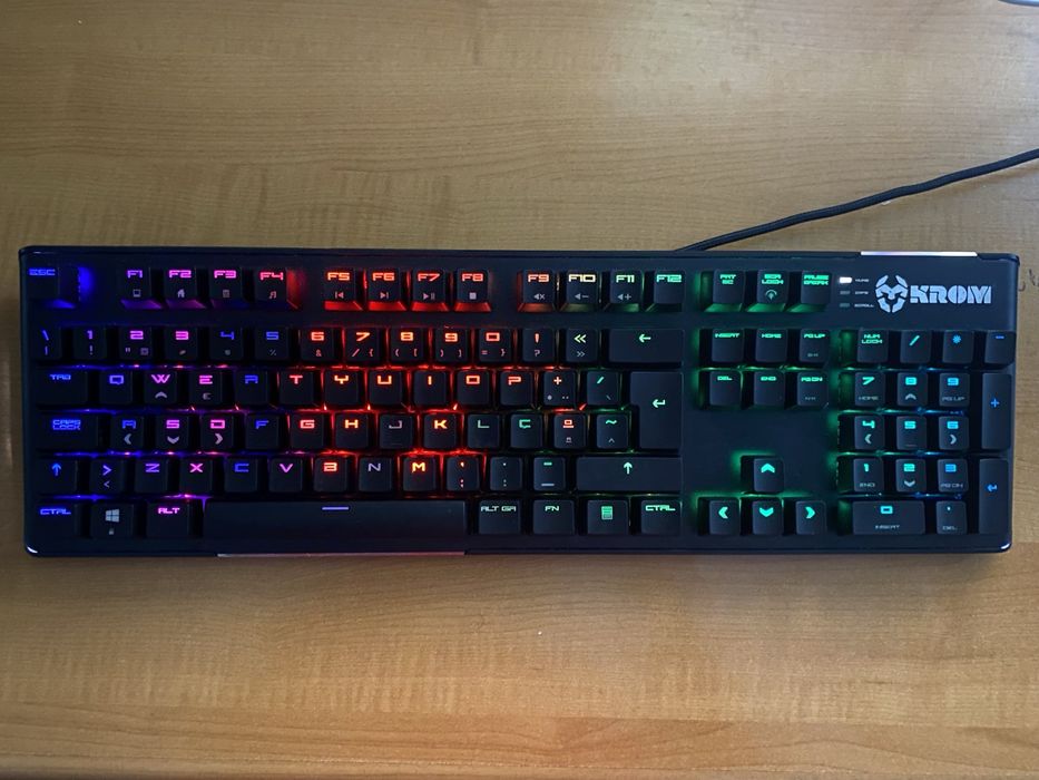 Teclado Mecânico Krom Kael + Headset TUF Gaming H3 Silver: