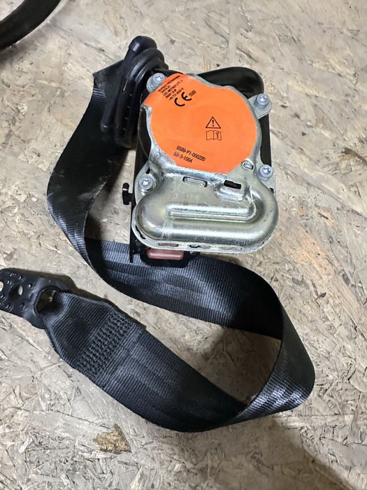 Ремені та подушки безпеки Skoda Octavia / Superb, відмінний стан