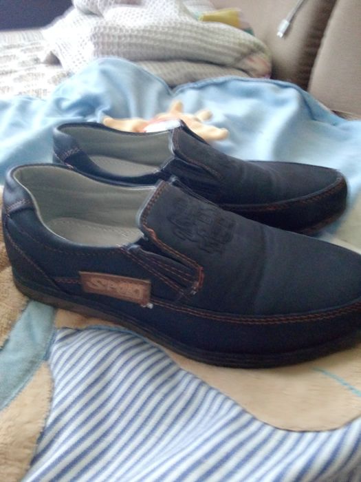 Туфли спортивные