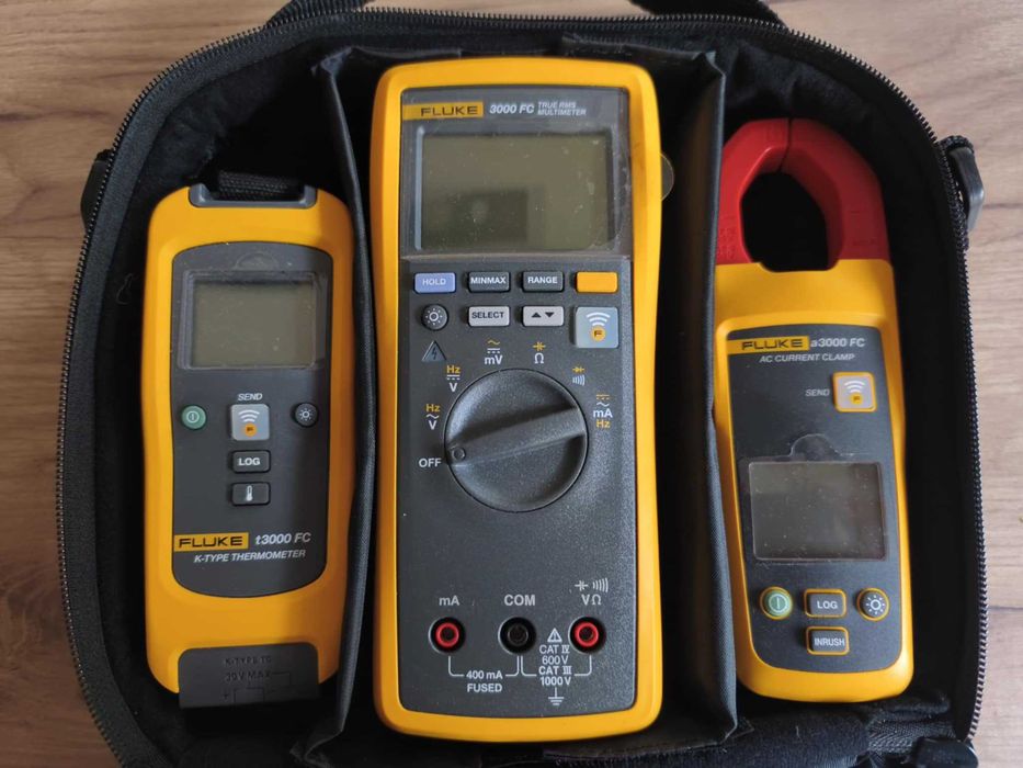 Zestaw mierników Fluke 3000FC. Multimetr, miernik cęgowy, termometr