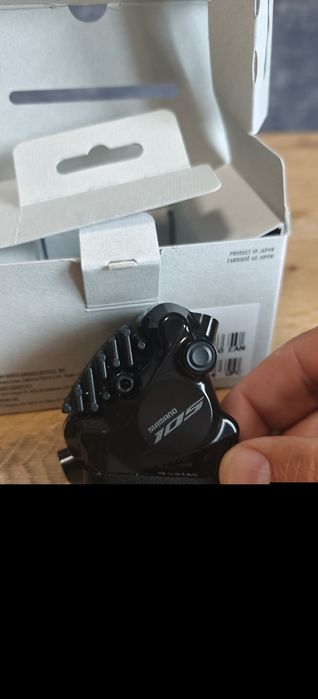 Zacisk hydrauliczny Shimano 105 Br-r7170. R7100