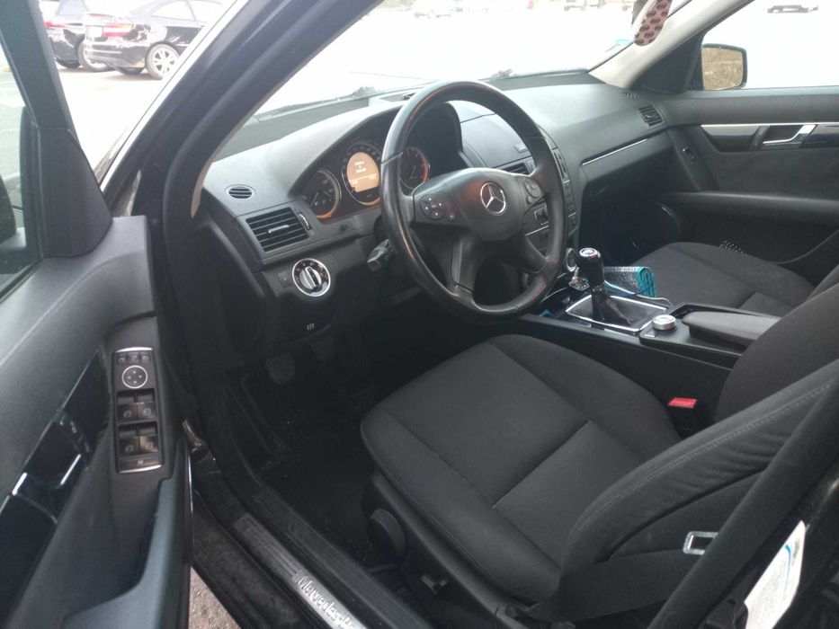 Mercedes-Benz C 200 CDI 2011 – Muito bem estimado