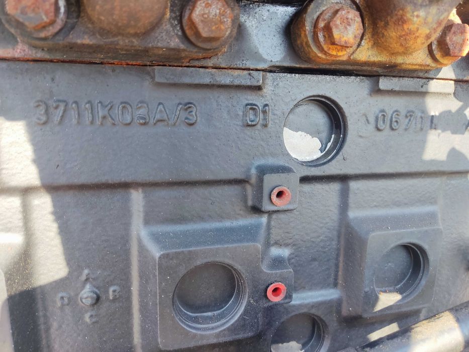 silnik john deere 4 cyl kod 4039 lub massey ferguson 6 cyl kod 1006-60