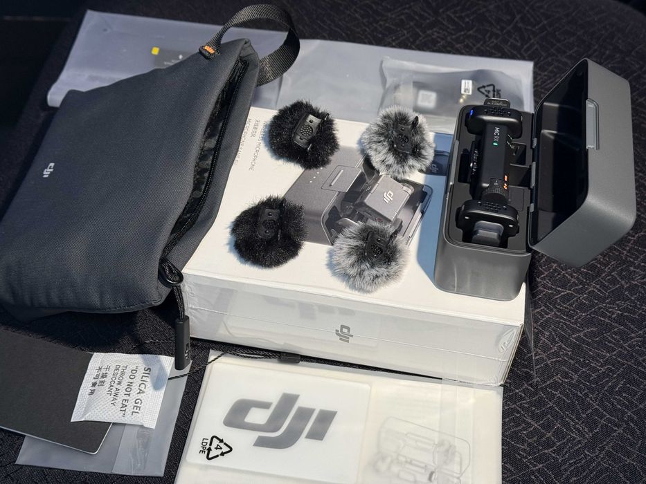 DJI Mic Mini - бездротова система: 2 мікрофони, приймач, зарядний кейс