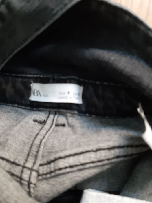 Zara jeansowe ogrodniczki 9lat-134cm