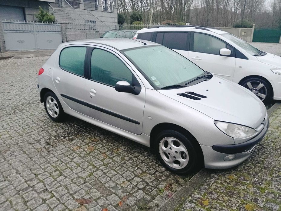 peugueot 206 ano 2004