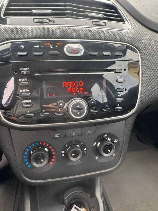 Fiat Punto 1.3 Multijet 2013 – Económico e Bem Estimado