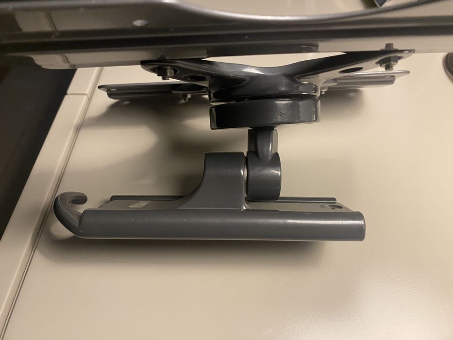 Suporte Tv parede 22x22 cms