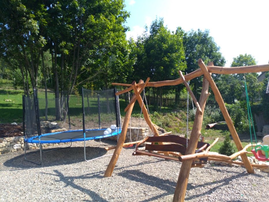 Sielska chata -Apartamenty ,pokoje z łazienkami balia z jacuzzi