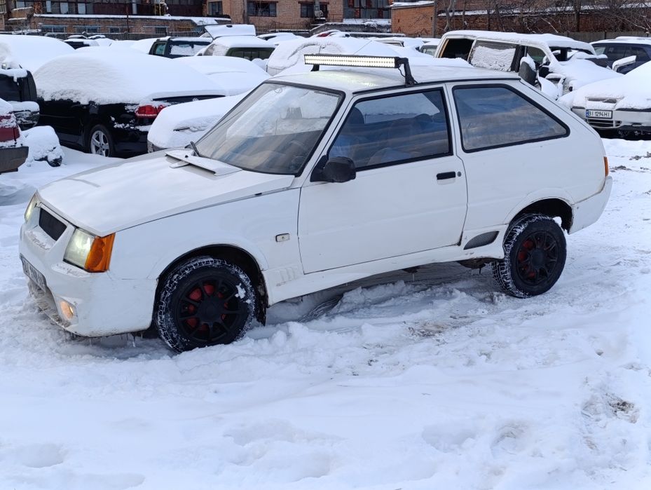 Таврія 1.2 бензин