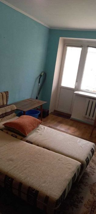 2 квартира 600-річчя вулиця 1 поверх з балконом