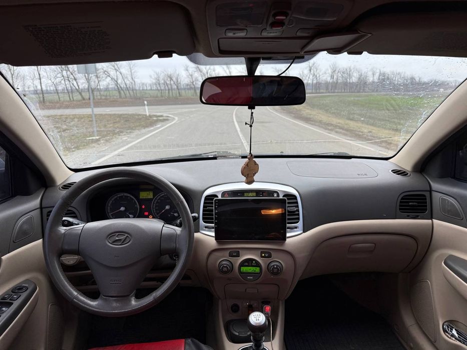 Hyundai accent • 2009p.