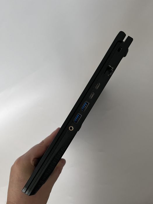 MSI gf65 thin 9sexr i5-9300H ssd 512gb Nvidia RTX 2060 6gb 15,6inch FHD 120hz