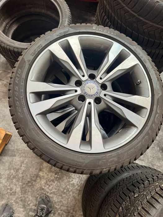 Jantes Mercedes Classe C 18" originais pneus 225/45 e 245/40