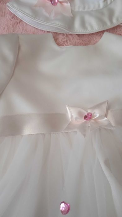 Sukieneczka do chrztu.