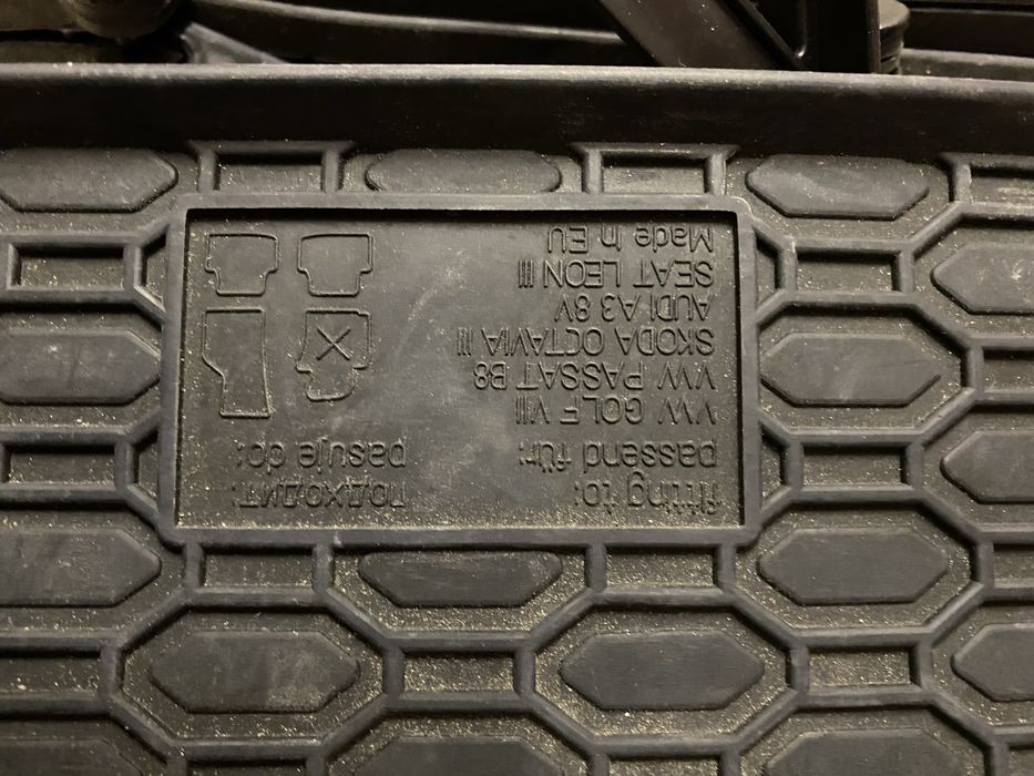 Dywaniki Skoda Octawia III, Golf, Passat, Seat Leon, Audi A3