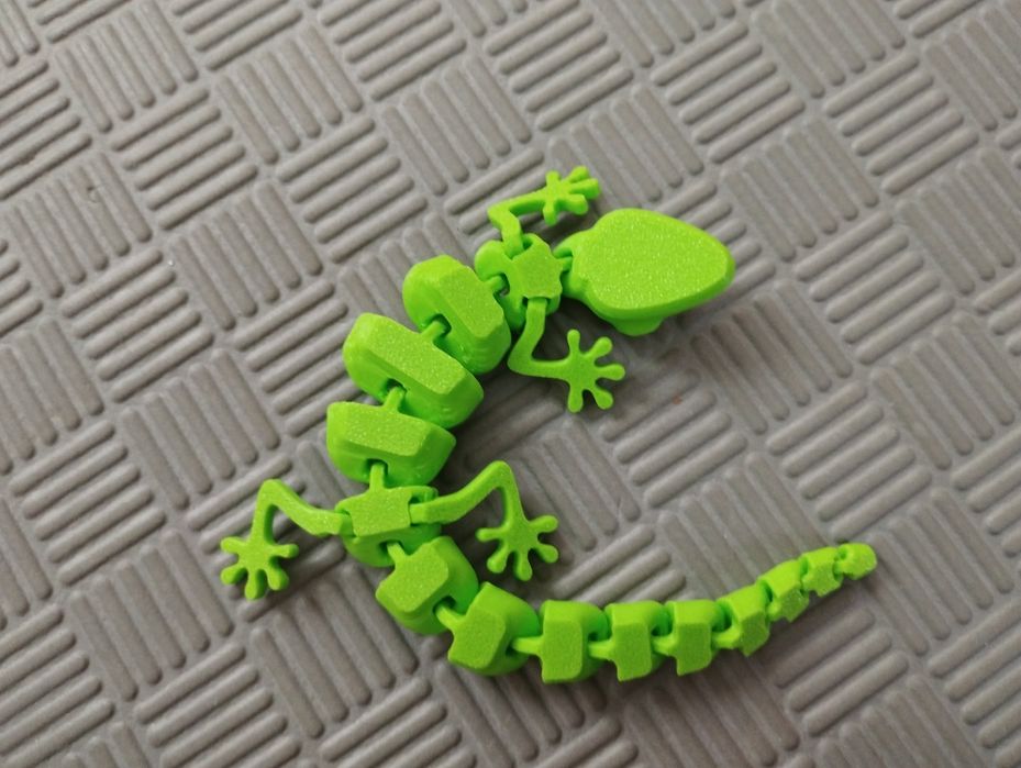 Іграшка ящірка 3д друк