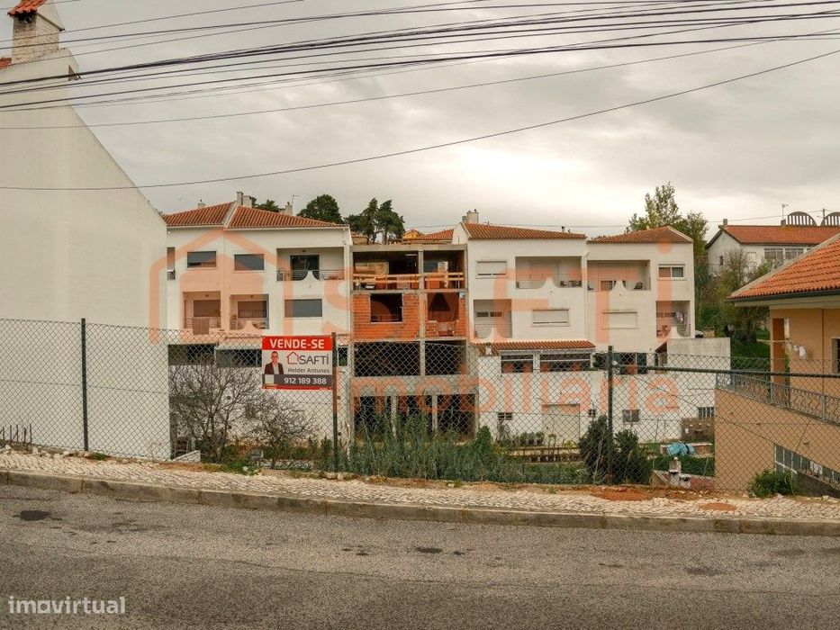 Terreno em Vialonga