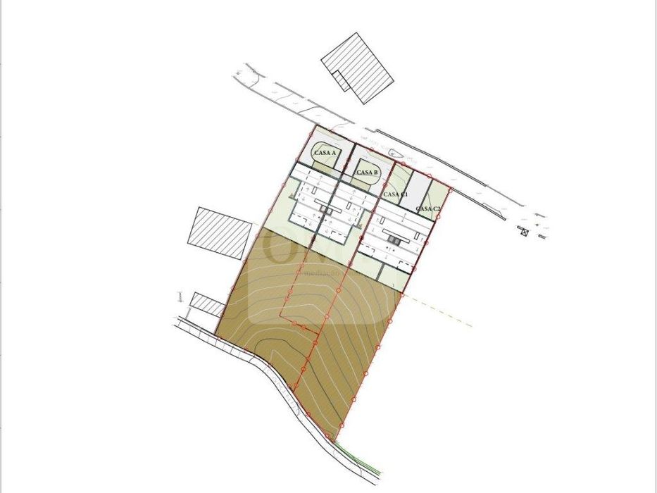 Três Terrenos Contíguos c/ Licença de Construção p/ 4 Moradias