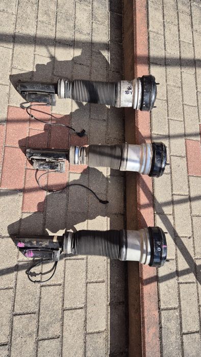 Amortyzatort 3 sztuki W 220